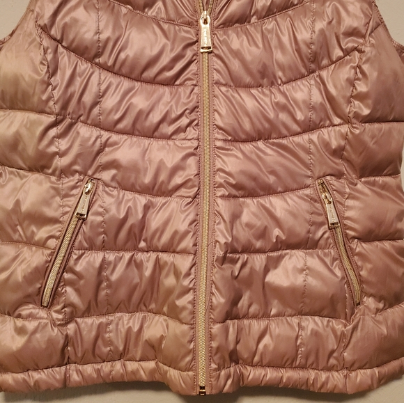 Calvin Klein Women's Mauve Puffer Collared Zip-up Vest Size Large - Picture 2 of 15